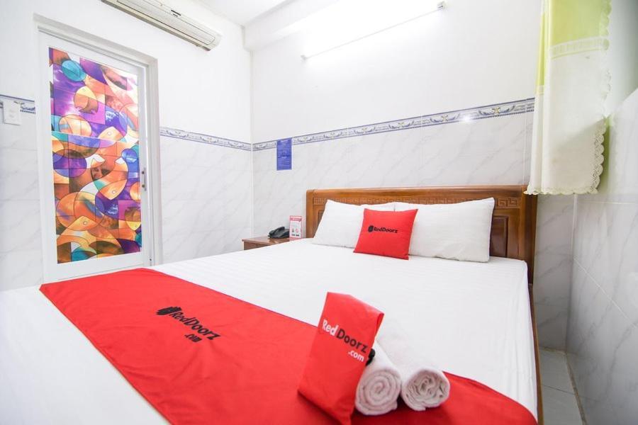 Reddoorz Hoang Tuan Hotell Ho Chi Minh-staden Exteriör bild