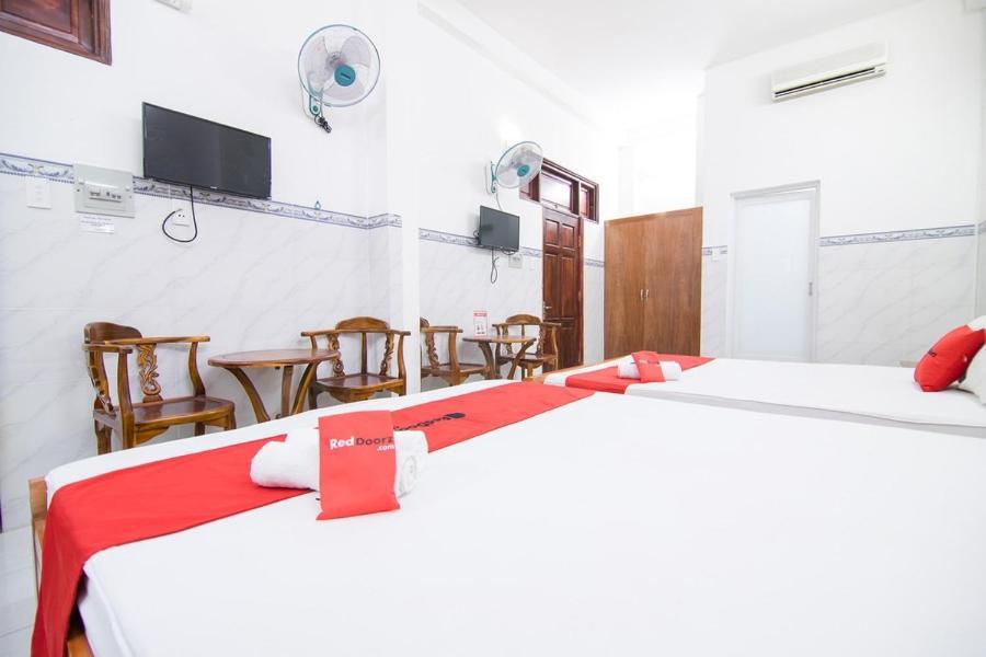 Reddoorz Hoang Tuan Hotell Ho Chi Minh-staden Exteriör bild