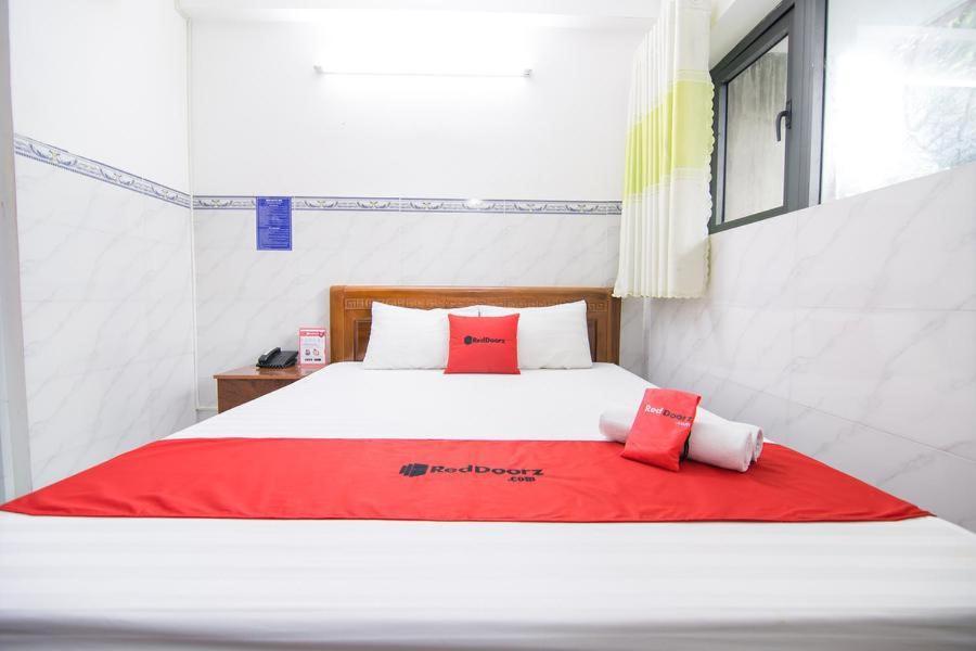 Reddoorz Hoang Tuan Hotell Ho Chi Minh-staden Exteriör bild