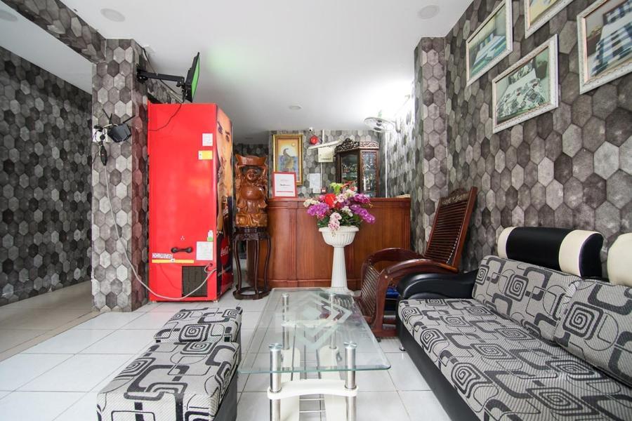 Reddoorz Hoang Tuan Hotell Ho Chi Minh-staden Exteriör bild